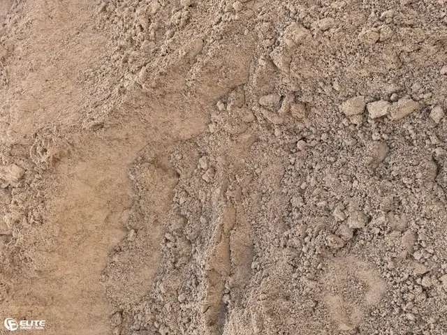 Washed white speciality sand, close up